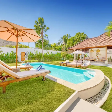 Villa Cologne - 6 Bdr Villa, 2 Private Pools & Huge Garden, Walk To The Beach Seminyak  Exterior photo